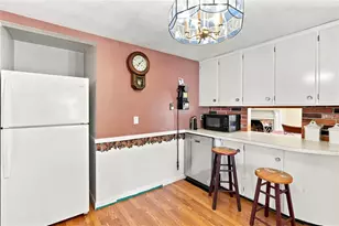100 Granite St, Warwick, RI 02886 - Photo 7