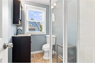 82 Dyer Avenue, East Providence, RI 02915 - Photo 15