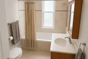 107 Ring St, Providence, RI 02909 - Photo 7