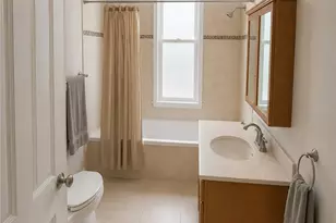 107 Ring St, Providence, RI 02909 - Photo 3