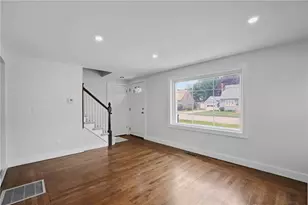 95 Harmony Ct, Warwick, RI 02889 - Photo 15