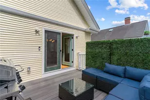 20 Summer St, Newport, RI 02840 - Photo 9