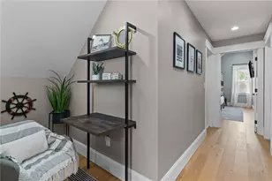20 Summer St, Newport, RI 02840 - Photo 25