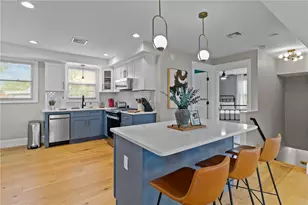 20 Summer St, Newport, RI 02840 - Photo 11