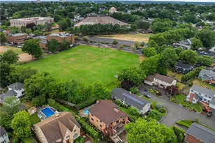 14 Maxcy Dr, Providence, RI 02906 - Photo 37