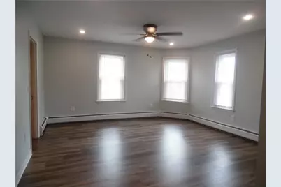 319 Main Street, Warren, RI 02885 - Photo 17