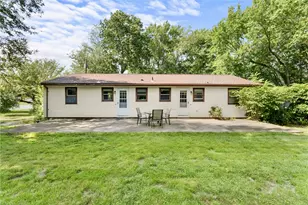 27 Faxon St, West Warwick, RI 02893 - Photo 21