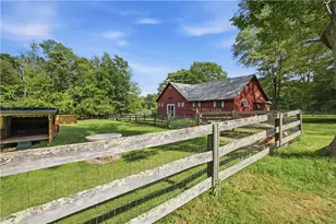 22 Burgess Rd, Foster, RI 02825 - Photo 5