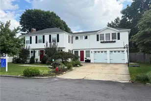 11 Beech Tree Rd, East Providence, RI 02916 - Photo 1
