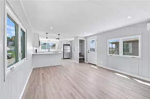 21 Cathy Cir, Portsmouth, RI 02871 - Photo 11