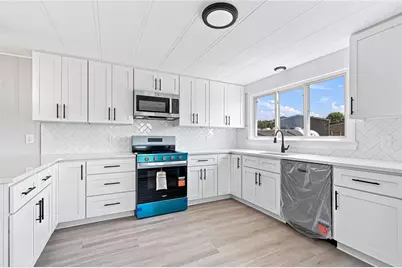 21 Cathy Circle, Portsmouth, RI 02871 - Photo 5
