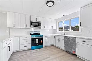 21 Cathy Cir, Portsmouth, RI 02871 - Photo 5