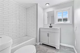 21 Cathy Cir, Portsmouth, RI 02871 - Photo 15