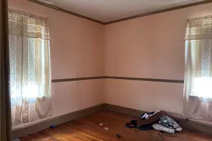 209 Webster Ave, Providence, RI 02909 - Photo 9