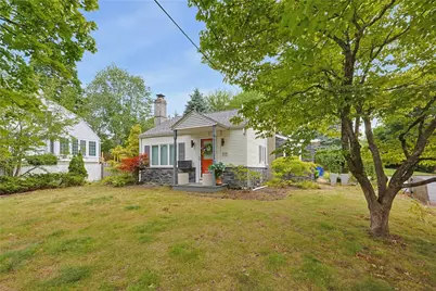 205 Waterman Avenue, North Providence, RI 02911 - Photo 9