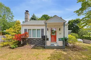 205 Waterman Ave, North Providence, RI 02911 - Photo 7