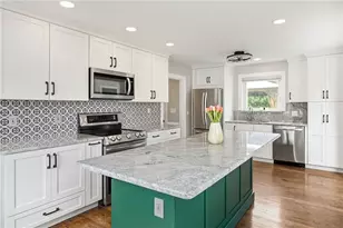 26 Tryon Ave, East Providence, RI 02916 - Photo 9