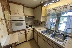 54 Furlong St, Cranston, RI 02920 - Photo 13