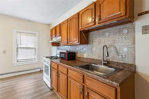 138 Garden St, Pawtucket, RI 02860 - Photo 13