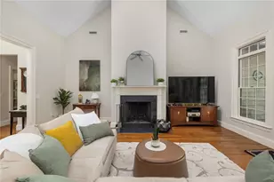 70 Great Rd, East Greenwich, RI 02818 - Photo 9