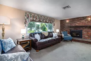 26 High St, North Kingstown, RI 02852 - Photo 11