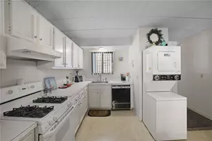 143 Hoffman Ave, Cranston, RI 02920 - Photo 5