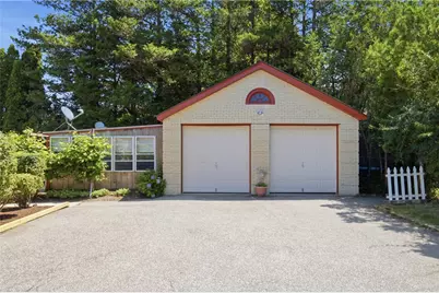 247 West Main Road, Middletown, RI 02842 - Photo 5