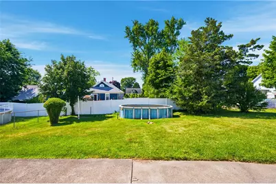 29 E Earle Street, Cumberland, RI 02864 - Photo 31