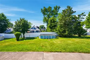 29 E Earle St, Cumberland, RI 02864 - Photo 31