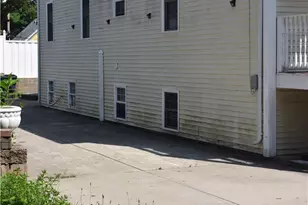 23 Vaughan St, Providence, RI 02904 - Photo 33