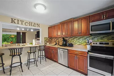 14 Wilson Avenue, Warwick, RI 02889 - Photo 3