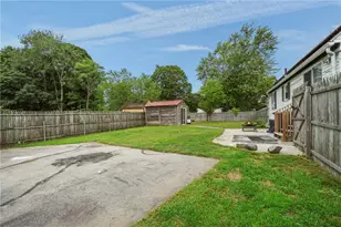 14 Wilson Ave, Warwick, RI 02889 - Photo 23