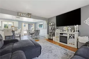 33 Scott Dr, East Providence, RI 02915 - Photo 7