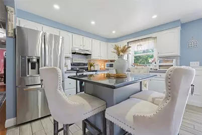 33 Scott Drive, East Providence, RI 02915 - Photo 5