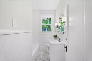 119 Longwood Ave, Providence, RI 02908 - Photo 15