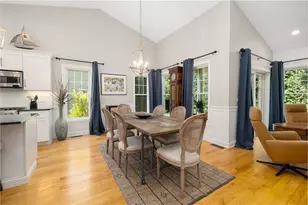 15 W Glen Ln, West Warwick, RI 02893 - Photo 11