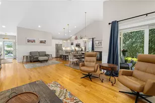 15 W Glen Ln, West Warwick, RI 02893 - Photo 7