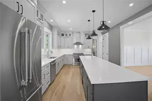 15 Tuscan Ct, Cumberland, RI 02864 - Photo 9