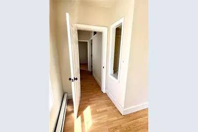 887 Branch Avenue #2, Providence, RI 02904 - Photo 5