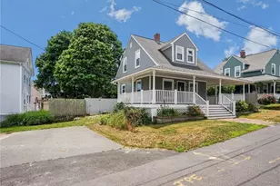 34 Chapin Ave, Warwick, RI 02889 - Photo 3