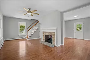34 Chapin Ave, Warwick, RI 02889 - Photo 5