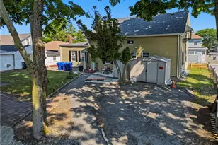 127 Meadow St, Pawtucket, RI 02860 - Photo 29