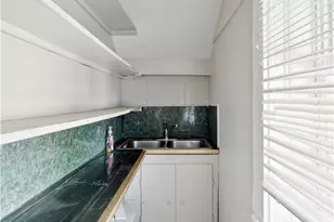 127 Meadow St, Pawtucket, RI 02860 - Photo 5