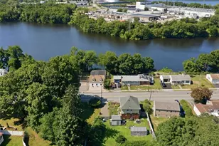 91 Roger Williams Ave, East Providence, RI 02916 - Photo 5