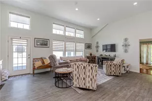 21 Joe Fromms Way, West Warwick, RI 02893 - Photo 3