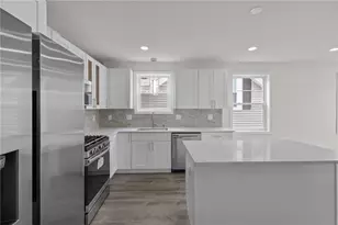 22 Sherwood St, Providence, RI 02904 - Photo 3
