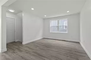 22 Sherwood St, Providence, RI 02904 - Photo 7