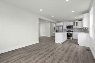 22 Sherwood St, Providence, RI 02904 - Photo 5