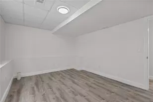 22 Sherwood St, Providence, RI 02904 - Photo 39