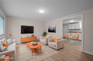 30 Hollywood Ave, Coventry, RI 02816 - Photo 7